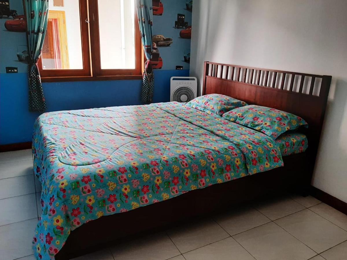Rabbani Family Homestay Джокьякарта Экстерьер фото