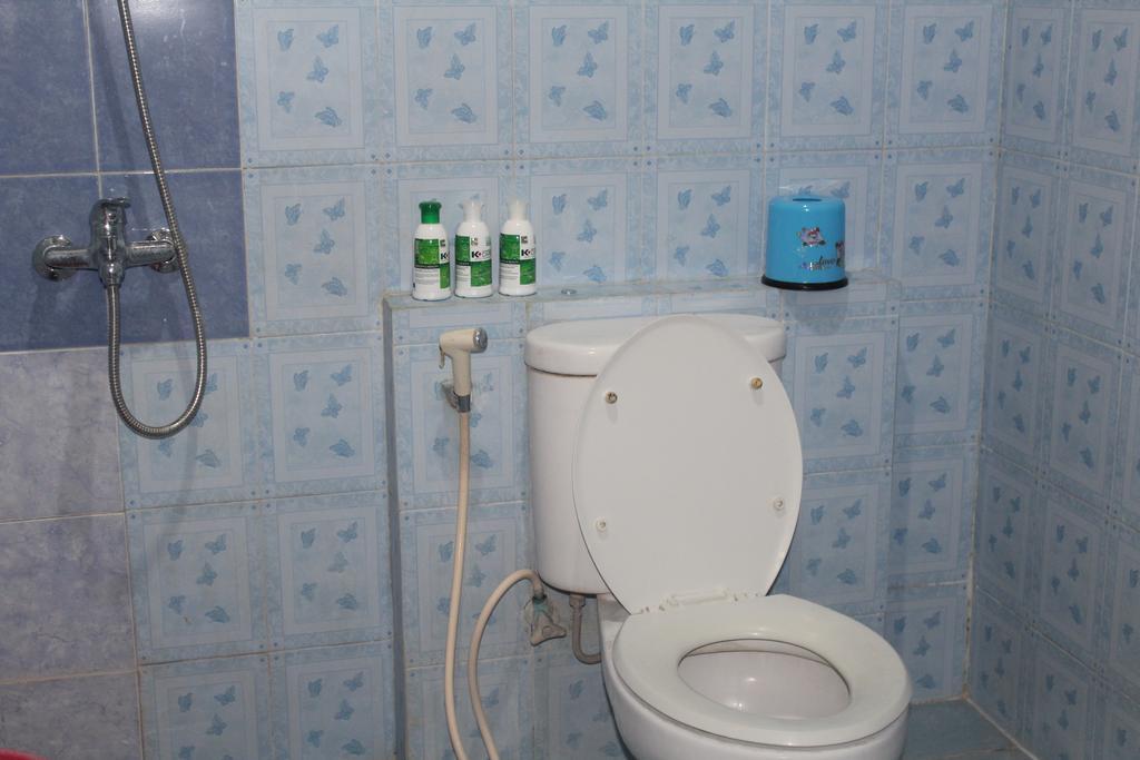 Rabbani Family Homestay Джокьякарта Экстерьер фото